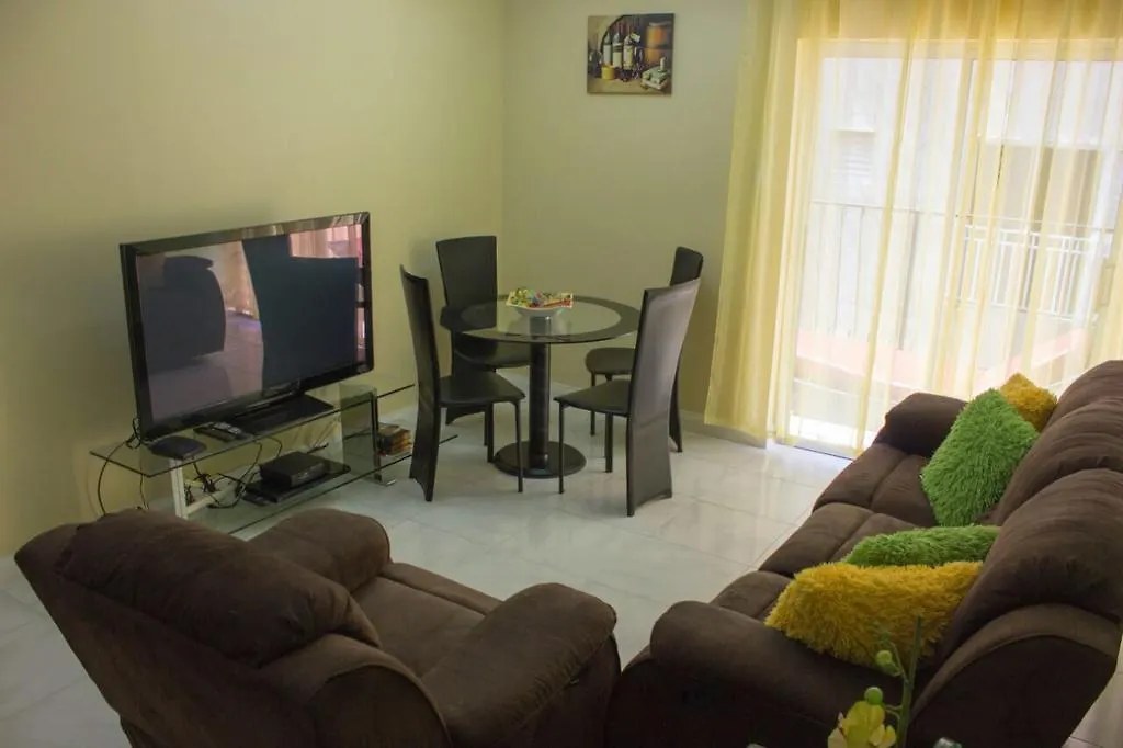 New Kingston Apartments At Kensington 0*,  Jamajka
